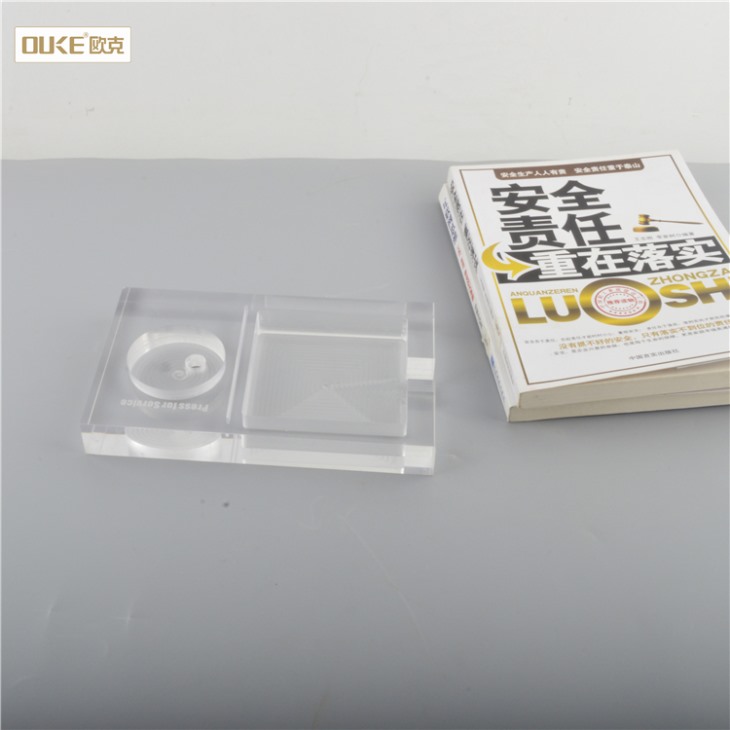 亞克力工廠加工高檔有機(jī)玻璃煙灰缸