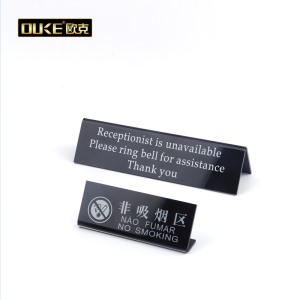 有機玻璃熱彎三角提示牌